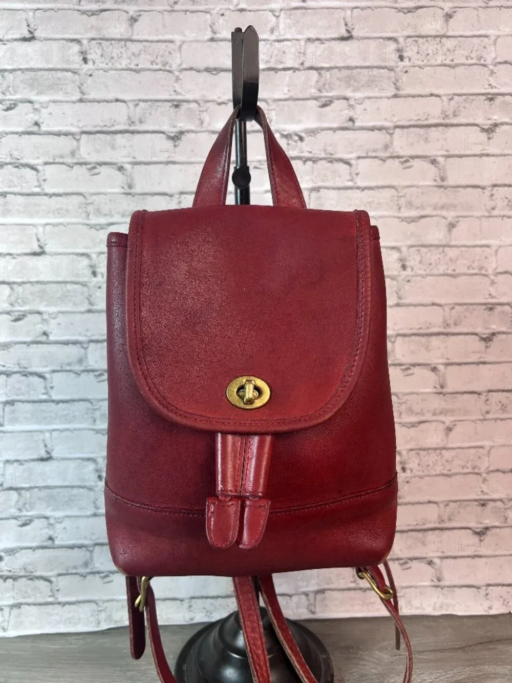 Vintage OLD COACH Backpack Bag Leather Turn Lock Red 9960